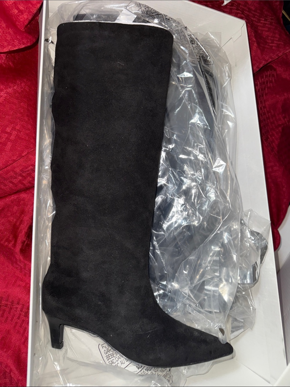 Black Knee-High Suede Pointed Toe Boots